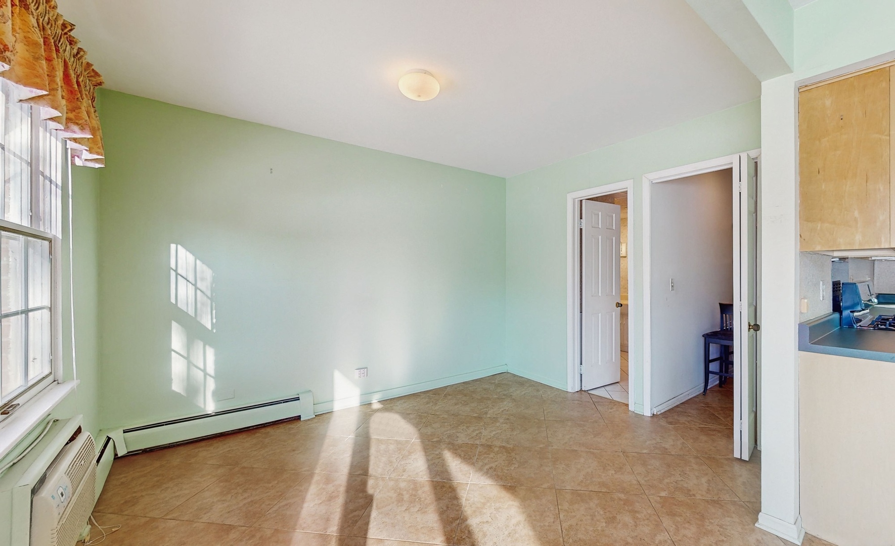 11 Robin Hood Lane