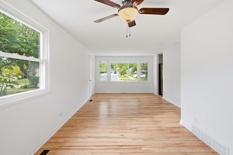 Tiny photo for 383 Tee Lane, Carpentersville, IL 60110 (MLS # 12764946)