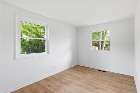 Tiny photo for 383 Tee Lane, Carpentersville, IL 60110 (MLS # 12764946)