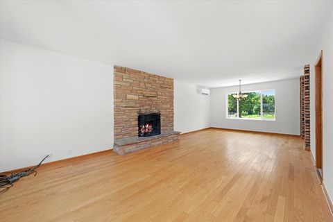 Tiny photo for 21122 S Hillside Road, Frankfort, IL 60423 (MLS # 12427217)