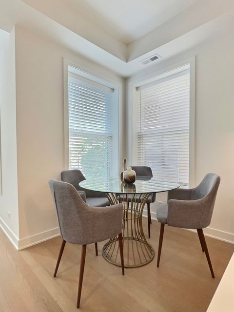 Tiny photo for 847 W Ainslie Street #1E, Chicago, IL 60640 (MLS # 12496873)