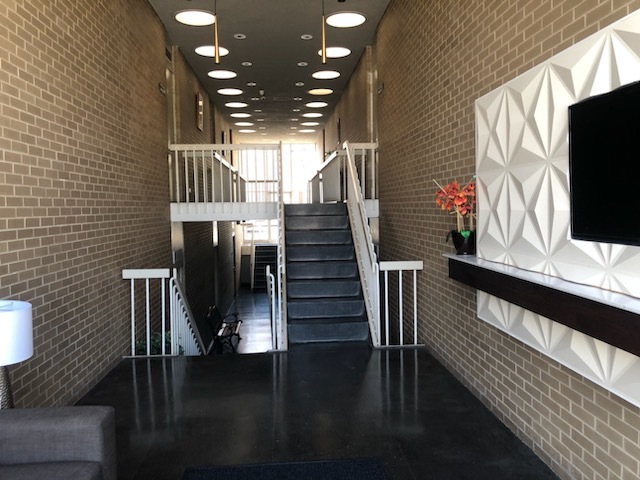 3425 W Peterson Avenue