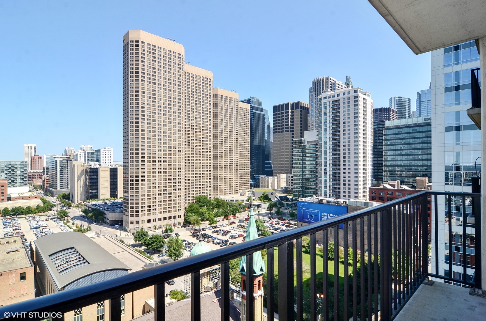 210 S DES PLAINES Street 1407