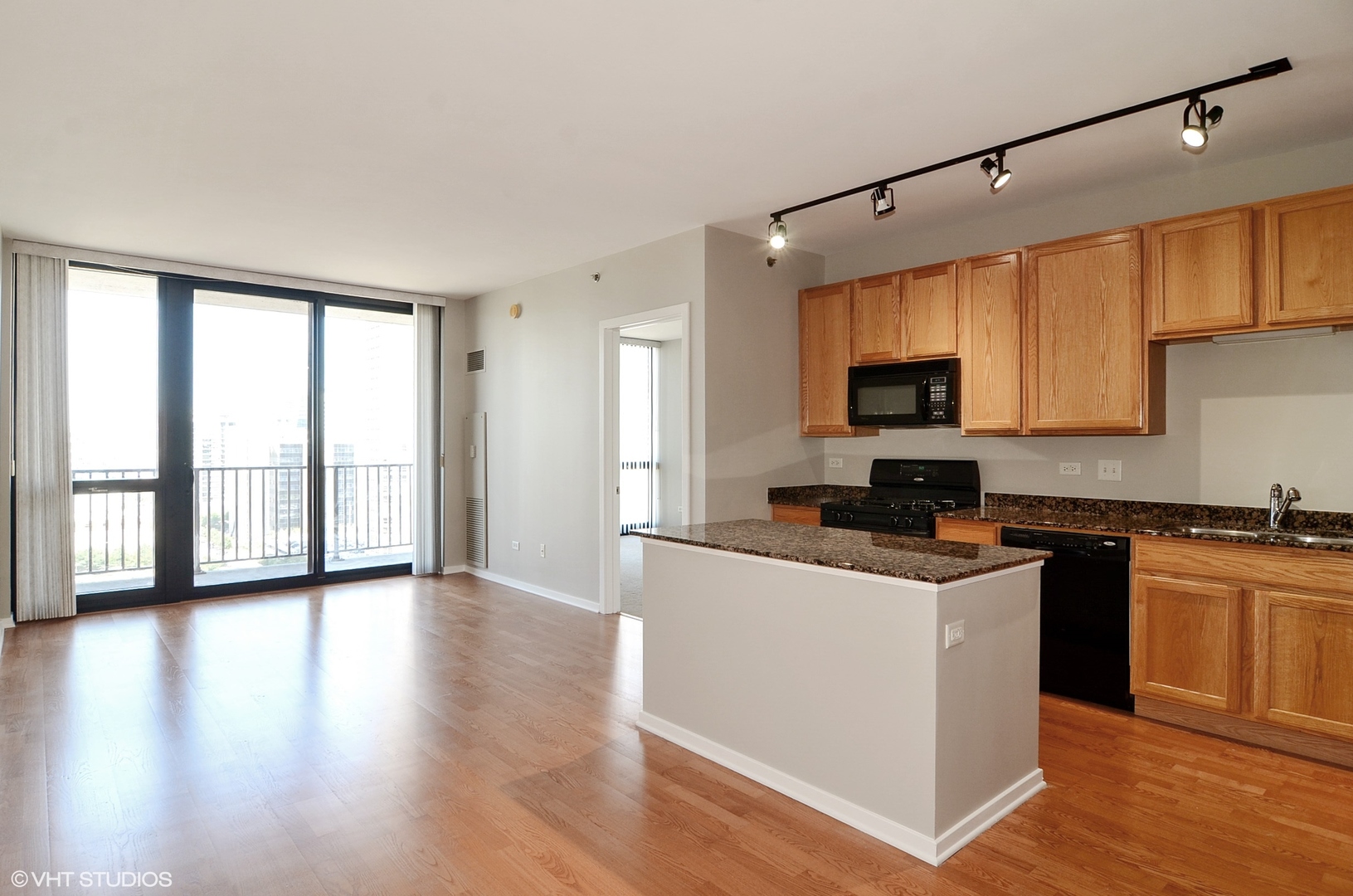 210 S DES PLAINES Street 1407