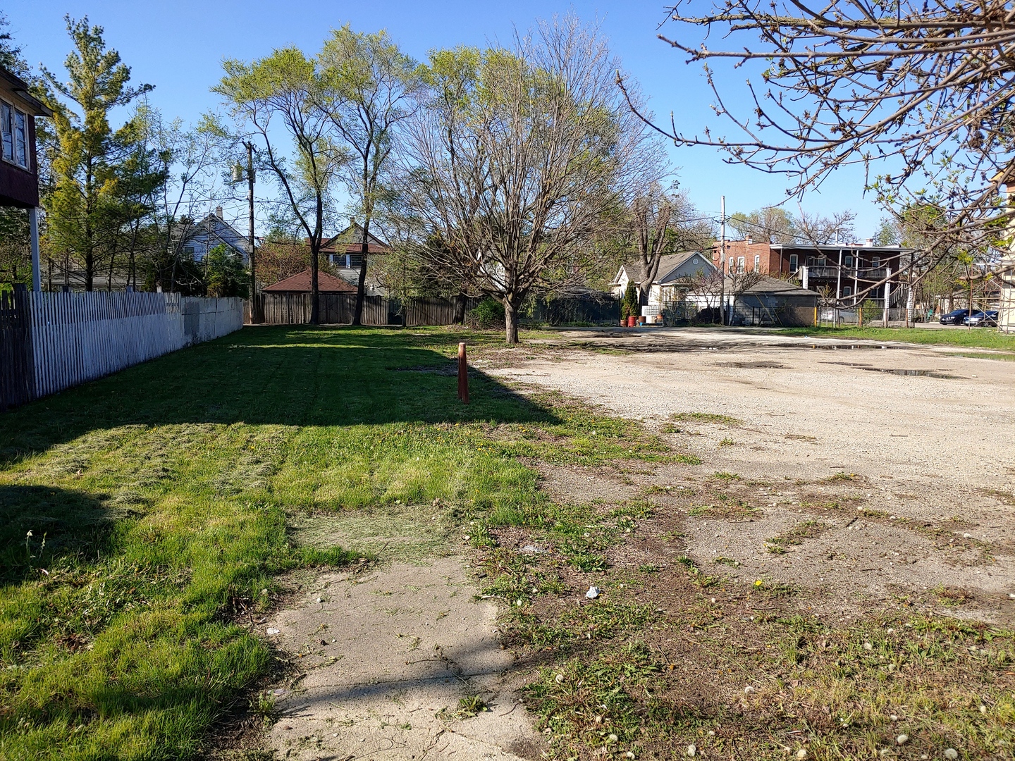 557 E Jackson Street E