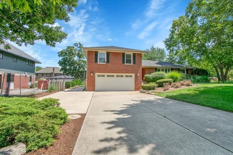 Tiny photo for 443 S Lombard Road, Itasca, IL 60143 (MLS # 12479902)