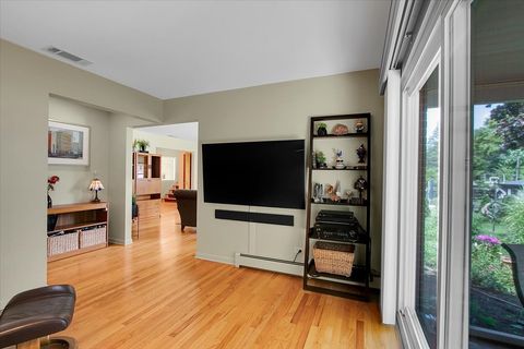 Tiny photo for 443 S Lombard Road, Itasca, IL 60143 (MLS # 12479902)