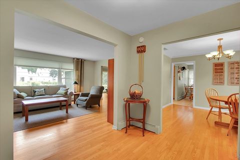 Tiny photo for 443 S Lombard Road, Itasca, IL 60143 (MLS # 12479902)