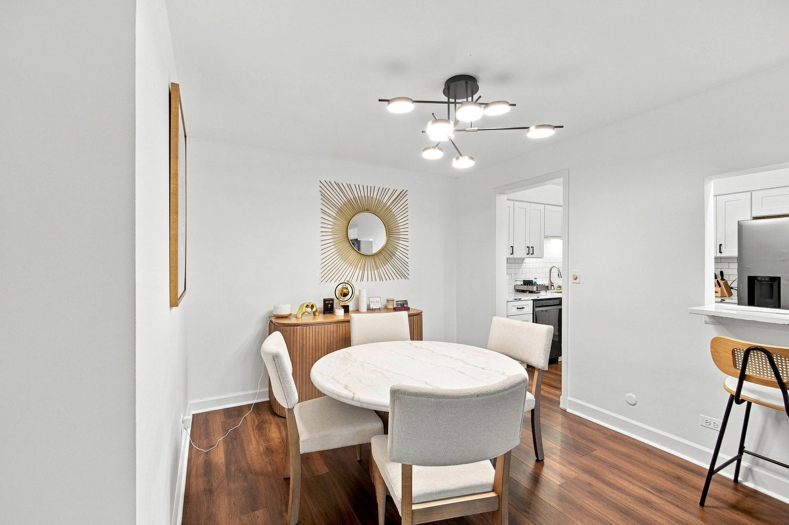 7231 Wolf Road 208