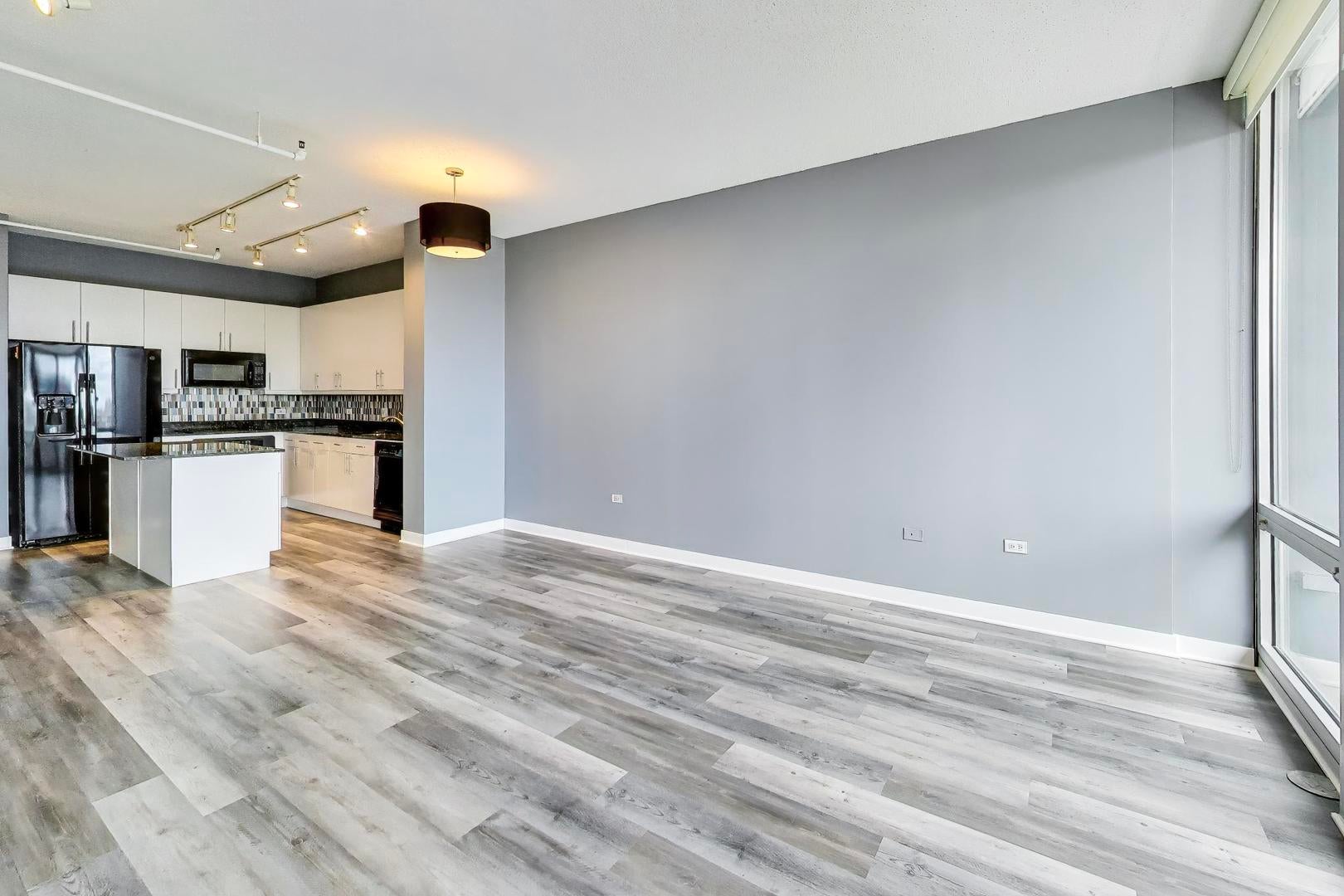 737 W WASHINGTON Boulevard 1109