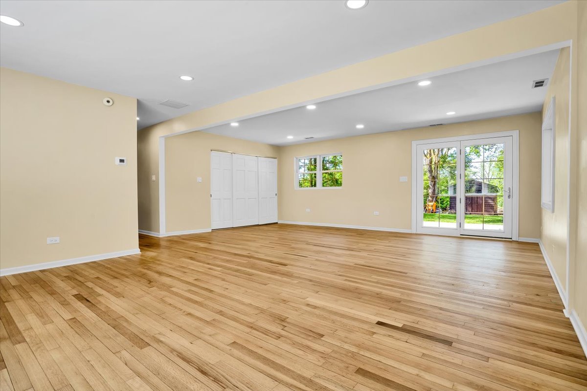 2425 W Riverside Drive