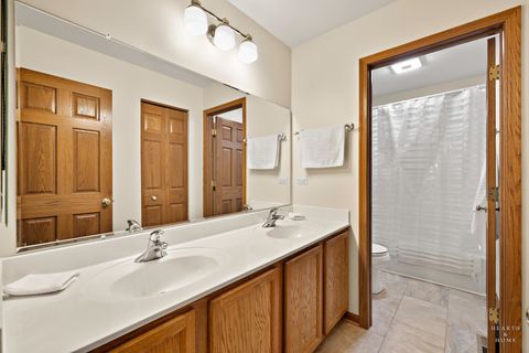 Tiny photo for 365 Oakmont Drive, Cary, IL 60013 (MLS # 12408810)