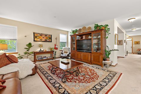 Tiny photo for 365 Oakmont Drive, Cary, IL 60013 (MLS # 12408810)