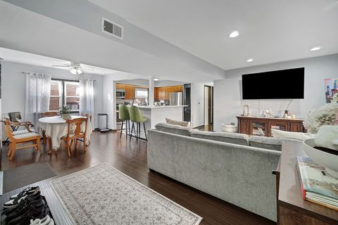 Tiny photo for 4337 N Kedvale Avenue #206, Chicago, IL 60641 (MLS # 12504078)