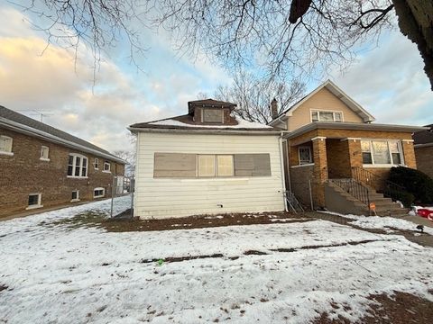 437 24th Avenue Bellwood IL 60104