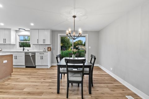 Tiny photo for 305 Williams Drive, Schaumburg, IL 60193 (MLS # 12484877)