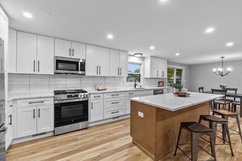 Tiny photo for 305 Williams Drive, Schaumburg, IL 60193 (MLS # 12484877)