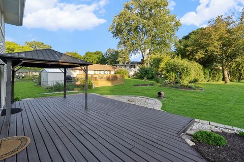 Tiny photo for 305 Williams Drive, Schaumburg, IL 60193 (MLS # 12484877)