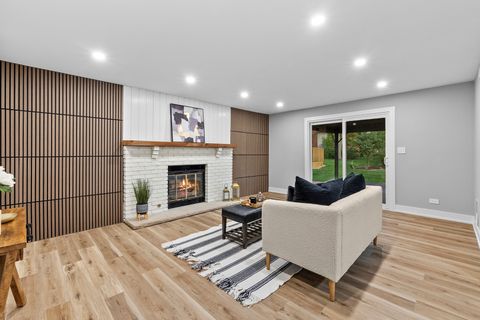 Tiny photo for 305 Williams Drive, Schaumburg, IL 60193 (MLS # 12484877)