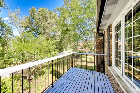 Tiny photo for 172 Grove Avenue #C, Des Plaines, IL 60016 (MLS # 12789889)