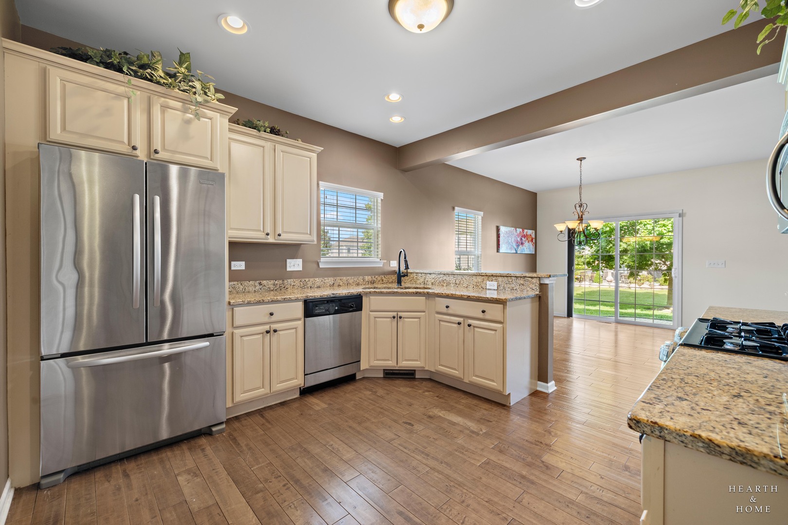 113 Valencia Parkway
