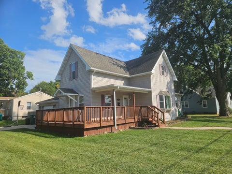 Photo of 801 Avenue A Avenue, Rock Falls, IL 61071 (MLS # 12752073)