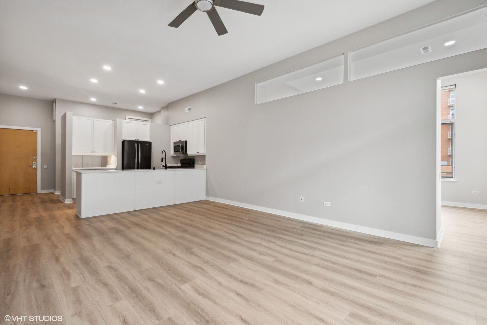 939 W MADISON Street 410