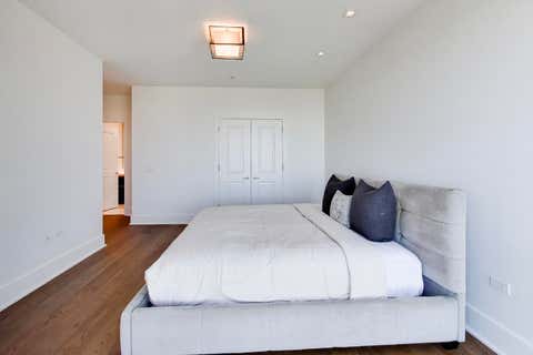 Tiny photo for 363 E Wacker Drive #6805, Chicago, IL 60601 (MLS # 12557178)