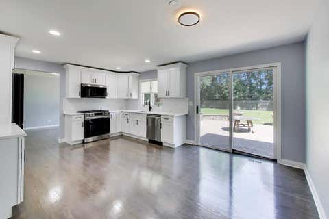 Tiny photo for 16w250 93rd Place, Burr Ridge, IL 60527 (MLS # 12701837)