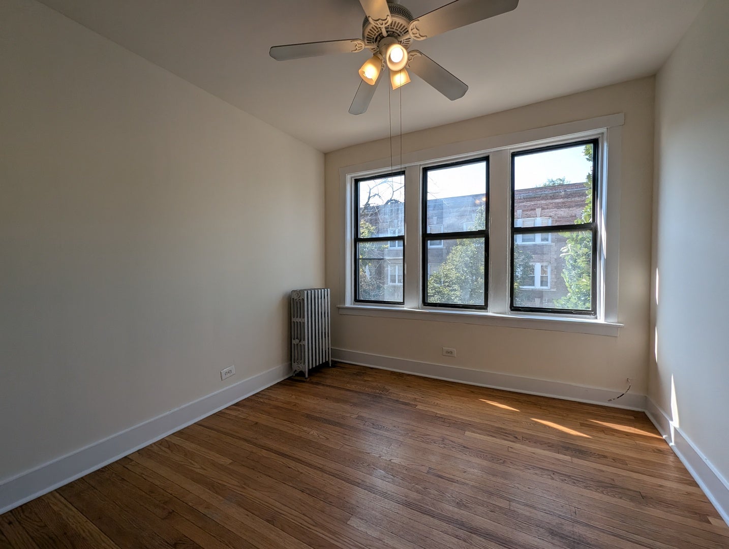 1532 N Kedzie Avenue 2E