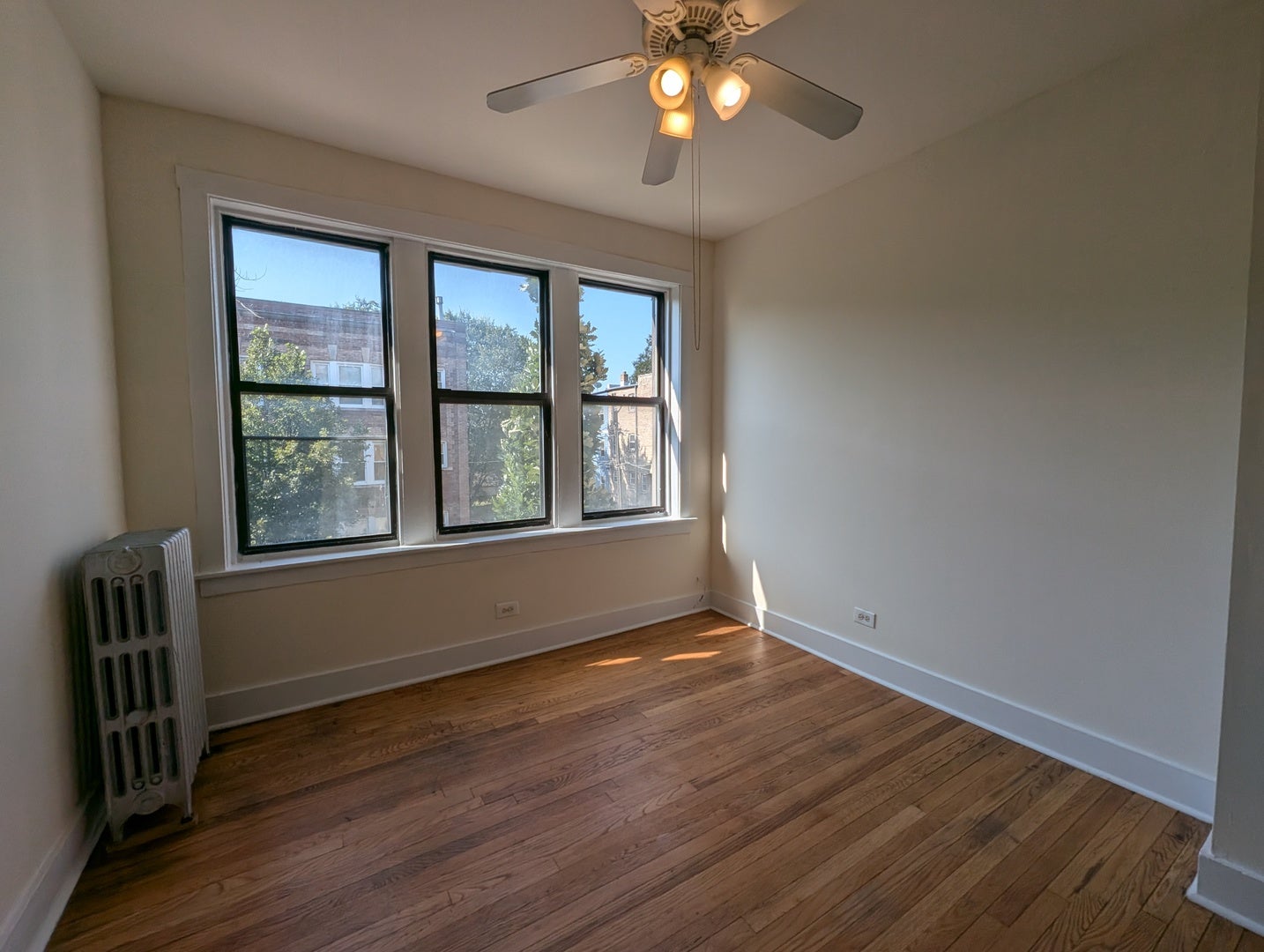 1532 N Kedzie Avenue 2E