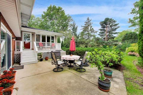 Tiny photo for 1914 N Burke Drive, Arlington Heights, IL 60004 (MLS # 12757498)