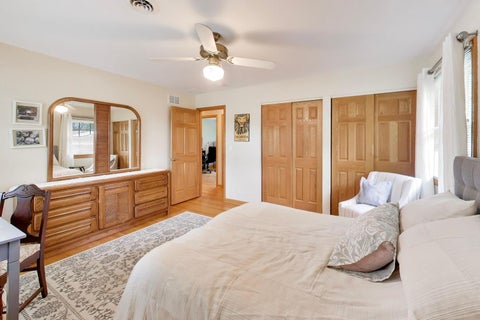 Tiny photo for 1914 N Burke Drive, Arlington Heights, IL 60004 (MLS # 12757498)