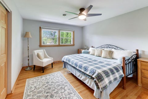 Tiny photo for 1914 N Burke Drive, Arlington Heights, IL 60004 (MLS # 12757498)