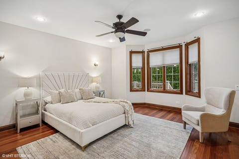Tiny photo for 3832 W Chase Avenue, Lincolnwood, IL 60712 (MLS # 12667530)