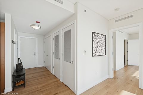 Tiny photo for 340 E RANDOLPH Street #3505, Chicago, IL 60601 (MLS # 12479181)