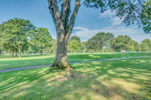 Tiny photo for 1428 N Bridgeport Drive, Mount Prospect, IL 60056 (MLS # 12476499)