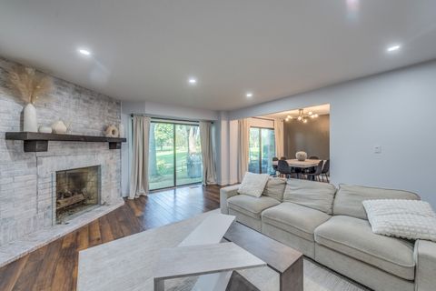 Tiny photo for 1428 N Bridgeport Drive, Mount Prospect, IL 60056 (MLS # 12476499)