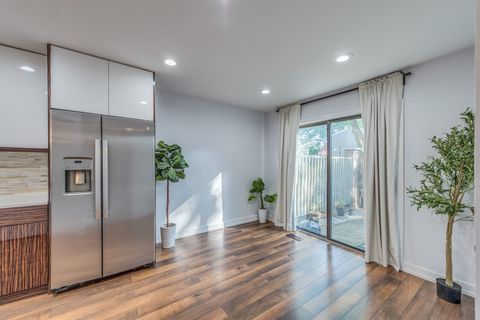 Tiny photo for 1428 N Bridgeport Drive, Mount Prospect, IL 60056 (MLS # 12476499)