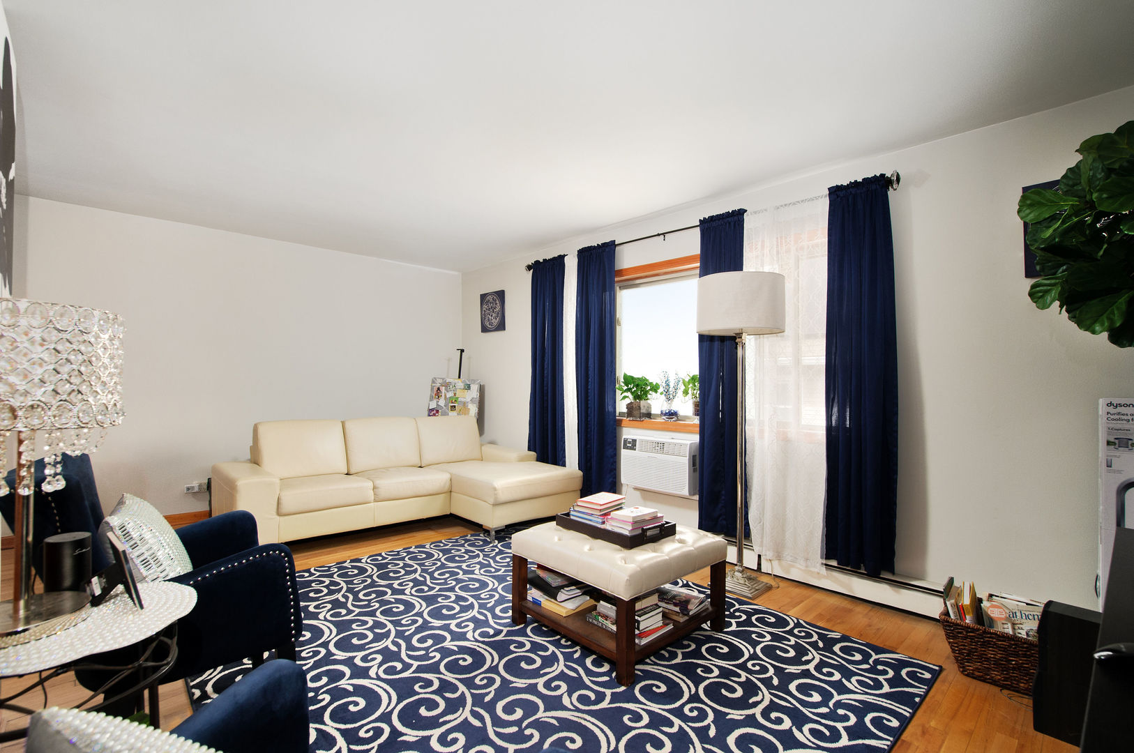 914 N Austin Boulevard C-9