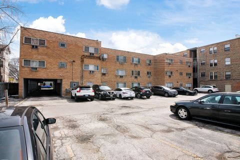 Tiny photo for 914 N Austin Boulevard #C-9, Oak Park, IL 60302 (MLS # 12614802)
