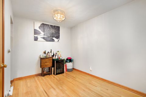 Tiny photo for 914 N Austin Boulevard #C-9, Oak Park, IL 60302 (MLS # 12614802)