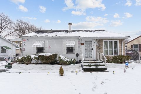 A home in Sauk Village