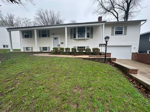 Photo of 1406 Searle Drive, Normal, IL 61761 (MLS # 12597326)