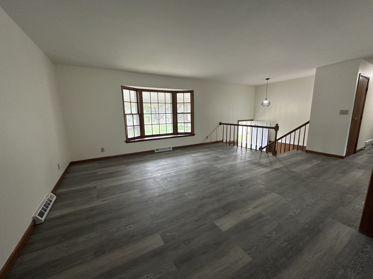 1406 Searle Drive