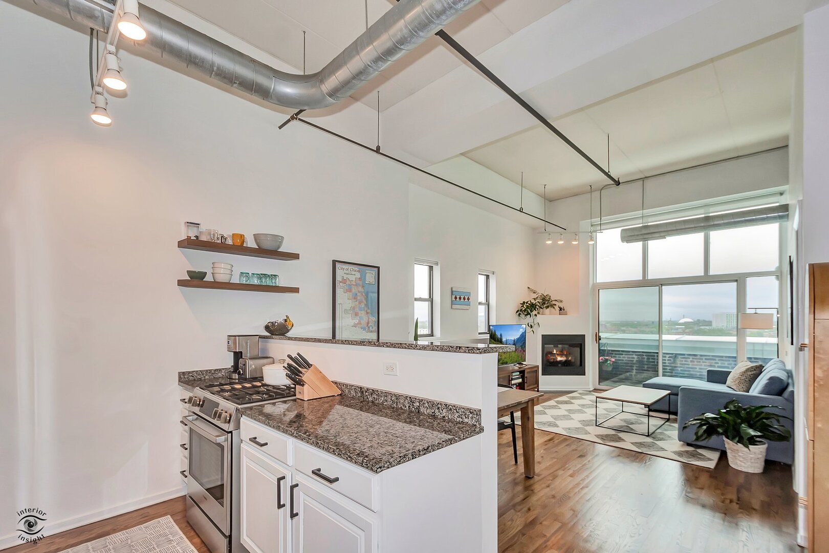 1645 W Ogden Avenue 722