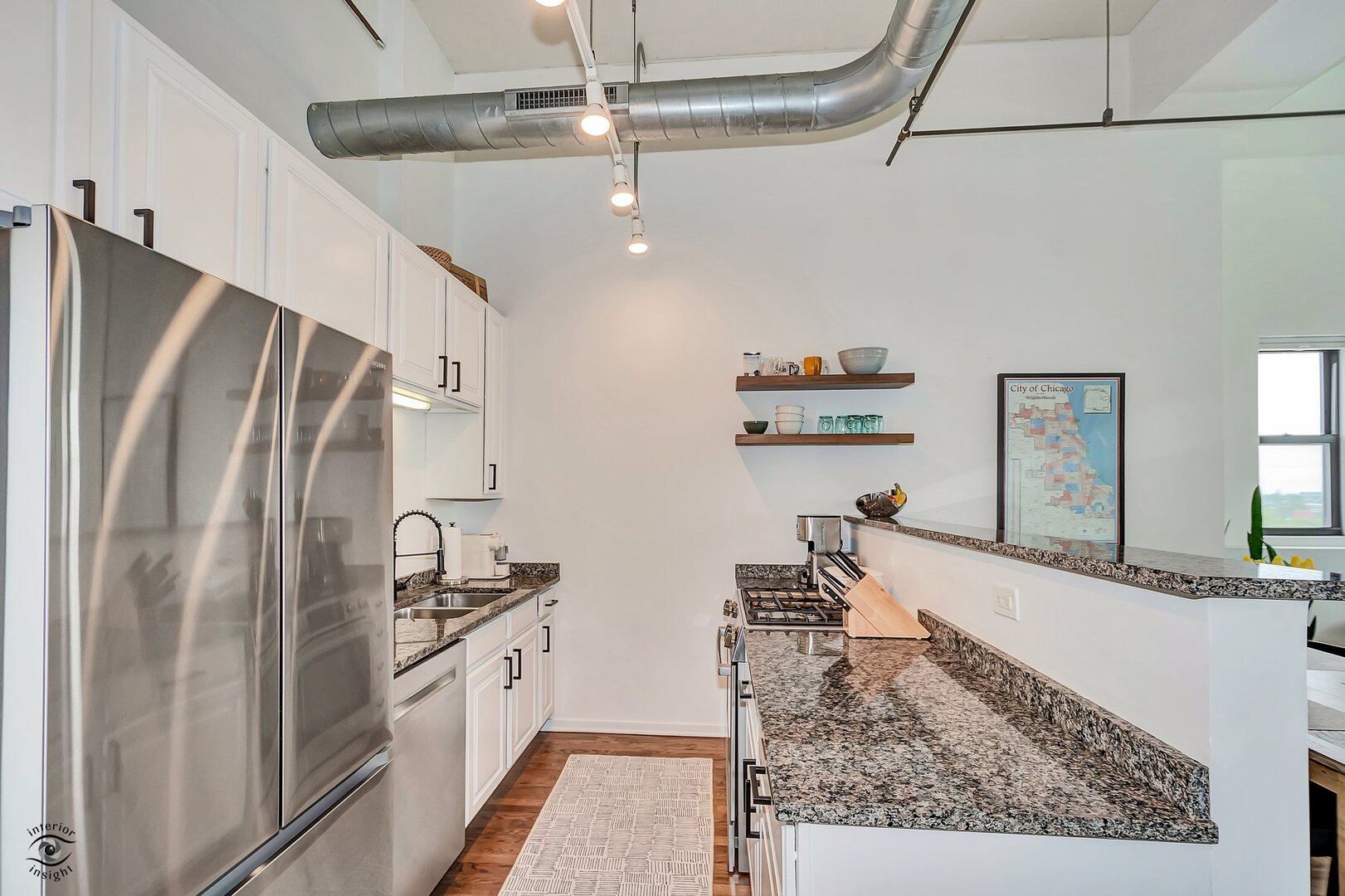 1645 W Ogden Avenue 722