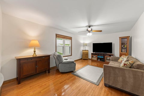 Tiny photo for 882 Aspen Drive, Lombard, IL 60148 (MLS # 12711138)