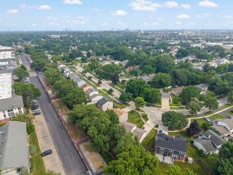 Tiny photo for 882 Aspen Drive, Lombard, IL 60148 (MLS # 12711138)