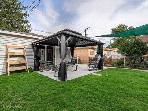 Tiny photo for 10713 S Sawyer Avenue, Chicago, IL 60655 (MLS # 12761148)